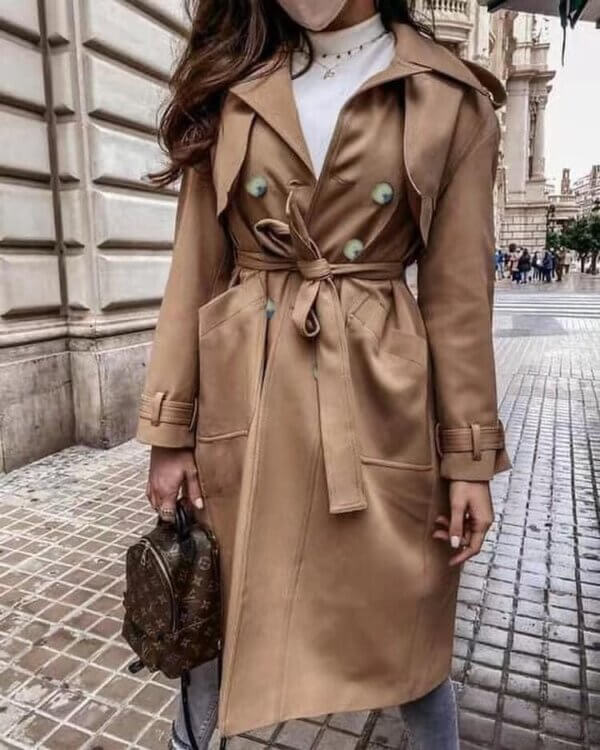 Trench coat in suede